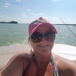 Meet your Posher, Wendy